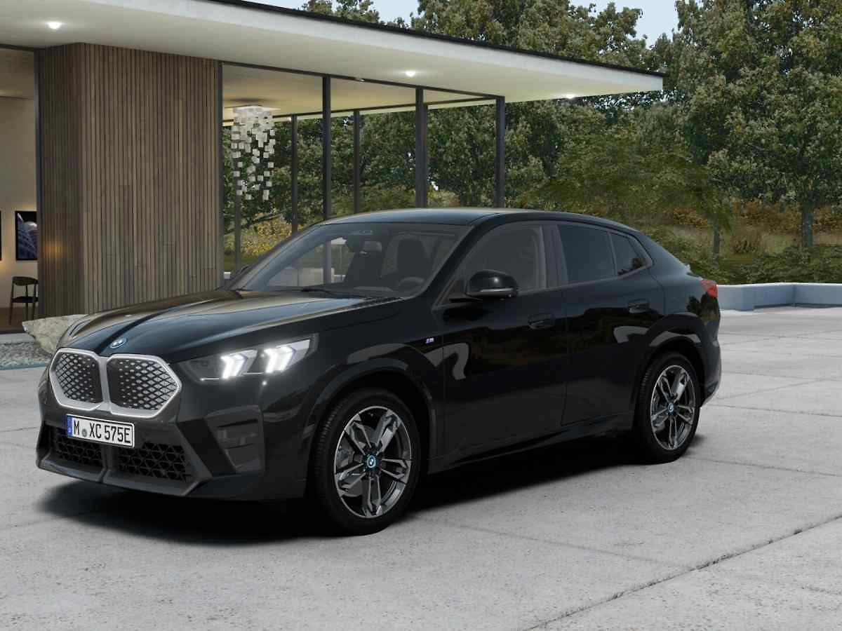 BMW iX2