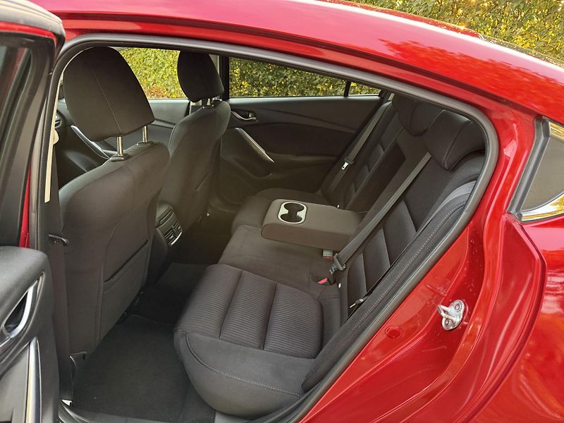 Mazda 6 2.0 Center-Line - fotka 21 z 34