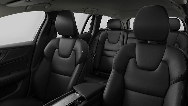 Volvo V60 (2026) B4 AUT DARK PLUS - fotka 8 z 10