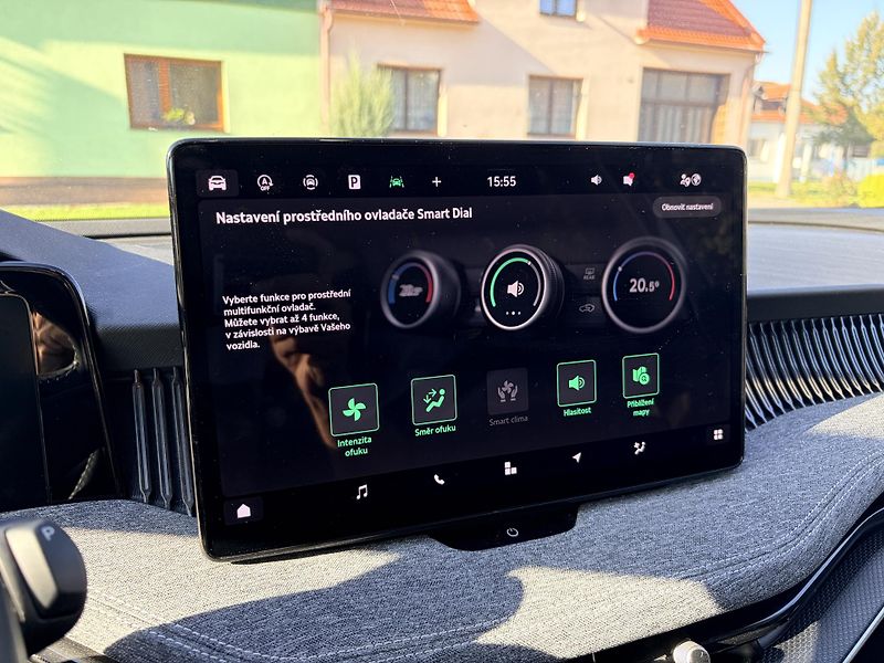 Škoda Superb SELECTION 2.0TDI 110KW DSG LED - fotka 53 z 68
