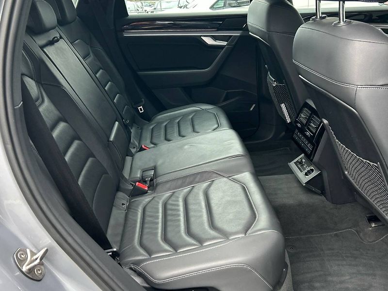 Volkswagen Touareg (2021) V6 3.0TDI 8AT 4MOTION R-Line - fotka 26 z 35