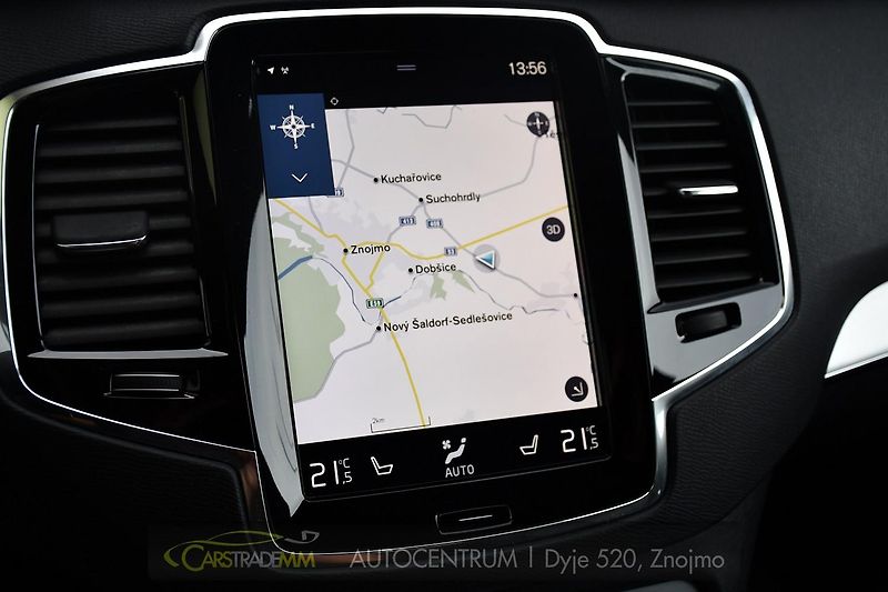 Volvo XC90 D5 AWD MOMENTUM ČR - fotka 27 z 39