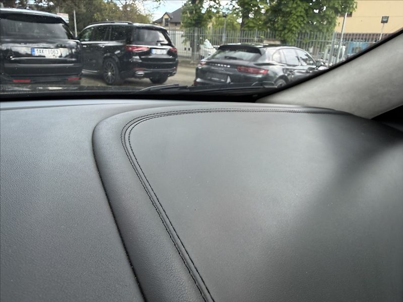 Maserati Levante 3.0V6 SQ4 - fotka 23 z 35