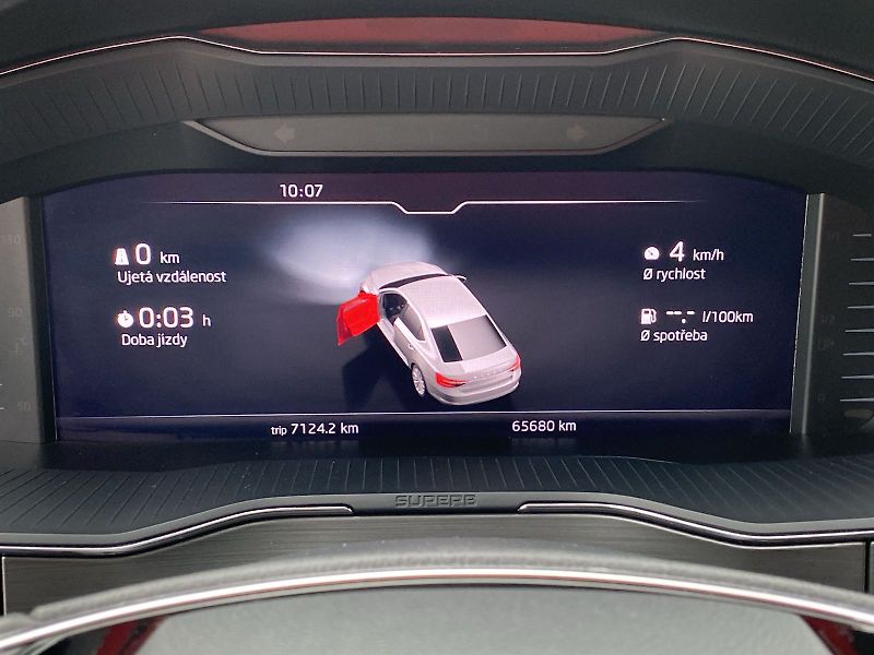 Škoda Superb (2021) 2.0 TDI DSG Style - fotka 10 z 35