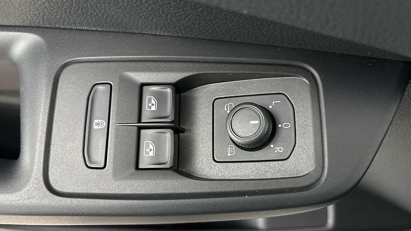 Volkswagen Caddy 2.0 TDI DSG - fotka 20 z 25