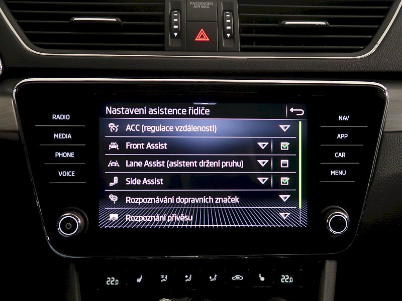 Škoda Superb (2022) STYLE 2.0TDI 147KW 4x4 DSG TAŽ - fotka 30 z 40