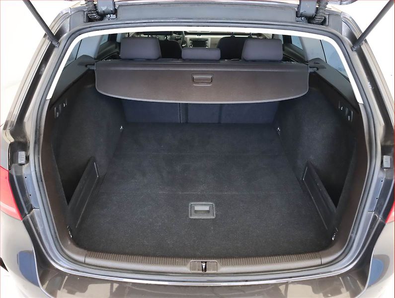 Volkswagen Passat (2013) Comfortline 1.6 TDI - fotka 14 z 16