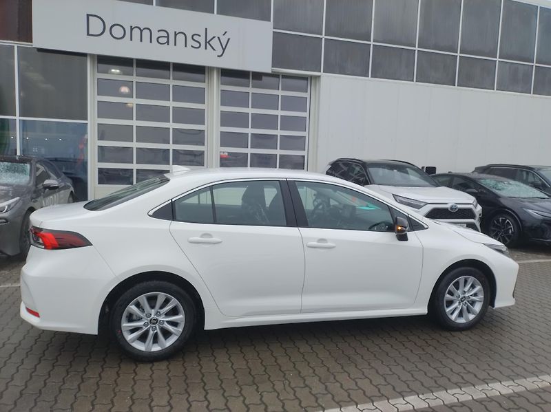 Toyota Corolla (2025) SD 1.8 FHEV Comfort - fotka 5 z 14