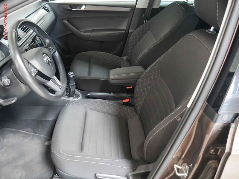Škoda Rapid (2019) 1.0 TSi, ČR, Style - fotka 9 z 23