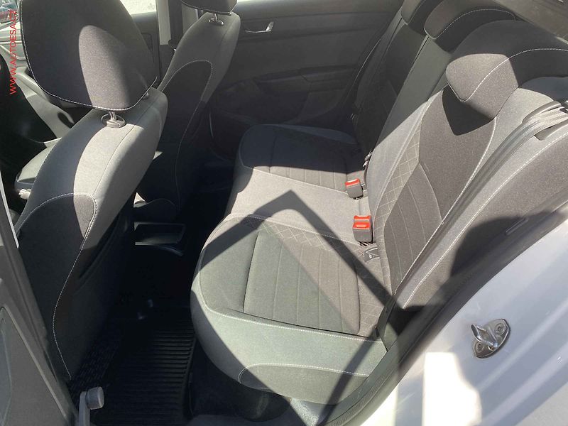 Škoda Fabia (2019) 1.0 TSi, 1.maj,ČR, Ambition - fotka 10 z 16