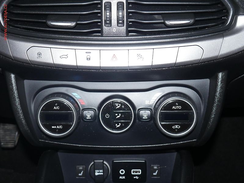 Fiat Tipo (2016) 1.6, STK10/27 - fotka 16 z 20