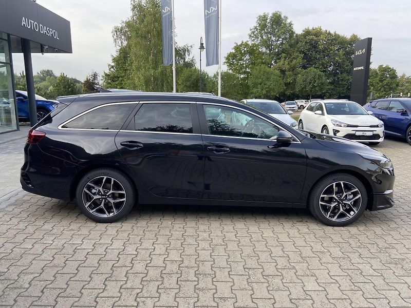 Kia Ceed SW (2025)  TOP+Business  