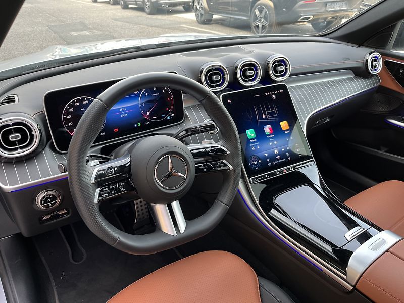 Mercedes-Benz Třídy C 300 d 4MATIC AMG Night Panoram - fotka 10 z 18