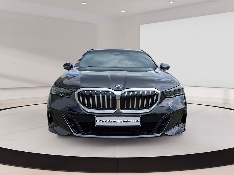 BMW Řada 5 520d xDrive M-Sport HuD Venti - fotka 2 z 16