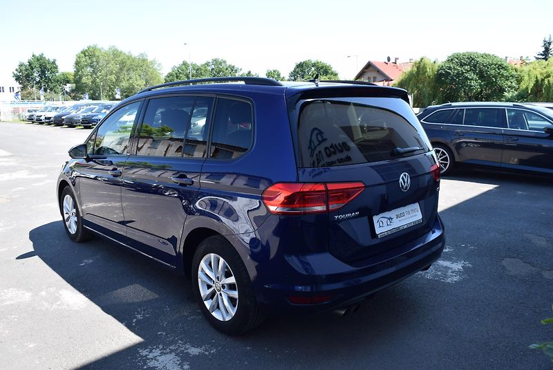 Volkswagen Touran (2017) 1.4TSI 110kw COMFORTLINE BMT  - fotka 11 z 51