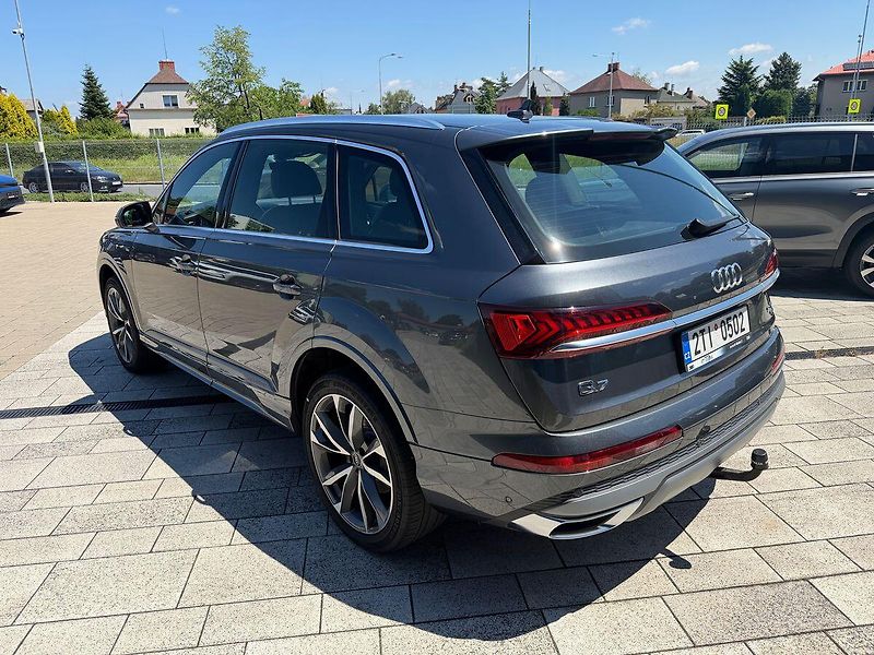 Audi Q7 S-line  210kW Tažné - fotka 3 z 26