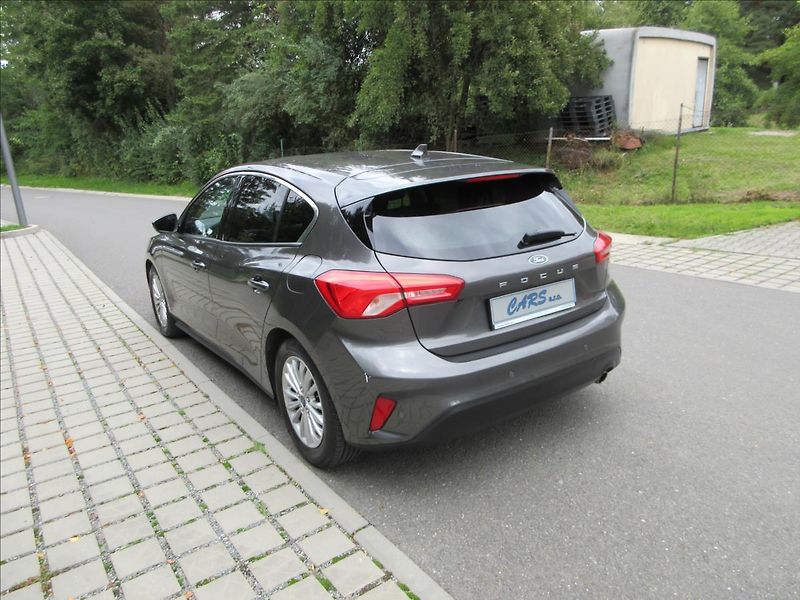 Ford Focus 1,0 i, Vyhř.sed,vol,okn, Navi, - fotka 6 z 29