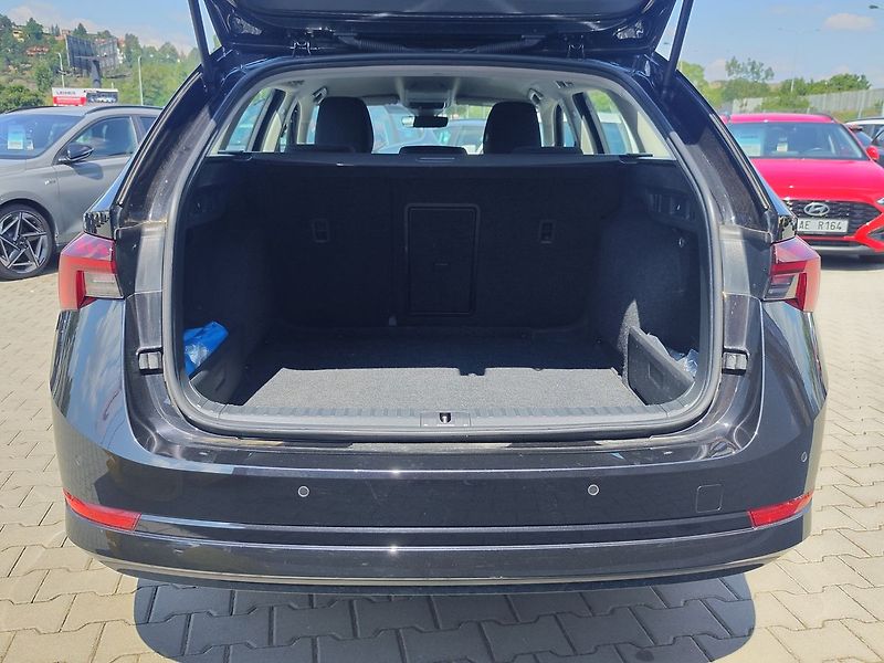 Škoda Octavia 2.0 TDI/110kW Style - fotka 9 z 30
