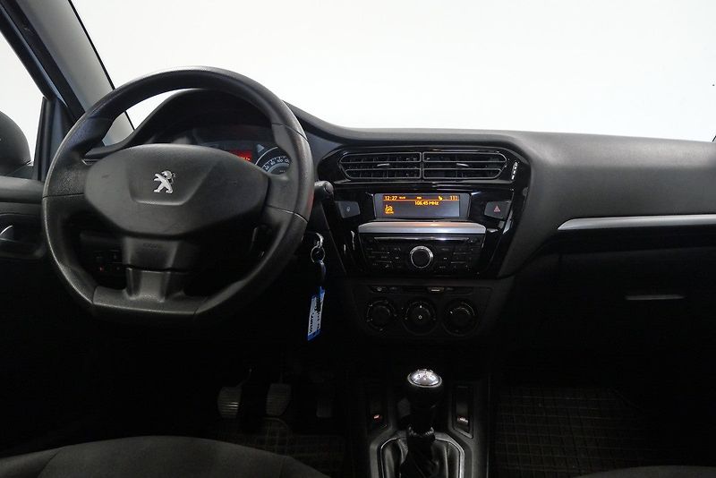 Peugeot 301 - fotka 5 z 19
