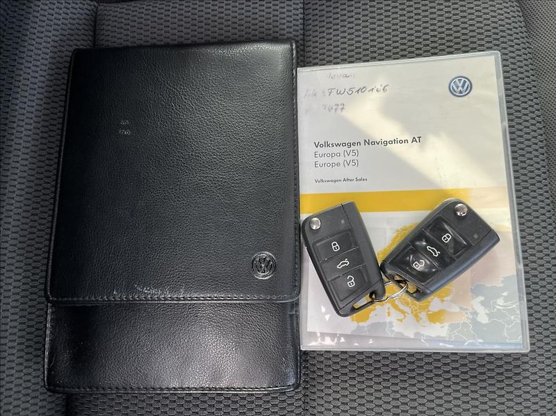 Volkswagen Golf Sportsvan 1,6 TDi 81kW  Serviska,Navigac - fotka 46 z 46