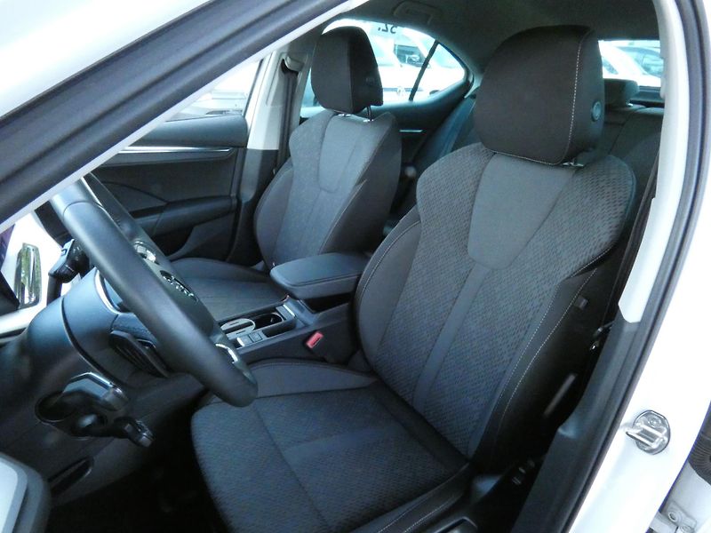 Škoda Octavia (2023) Style Plus 1,5 TSI 110KW - fotka 18 z 30