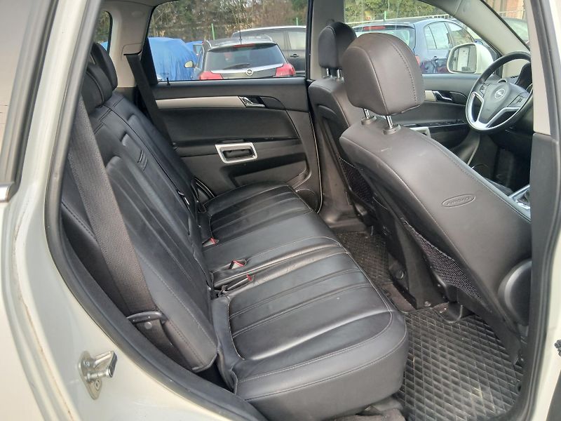 Opel Antara 2.2 CDTI, 4x4, tažné, Cosmo - fotka 24 z 27