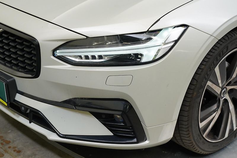 Volvo V90 - fotka 8 z 26