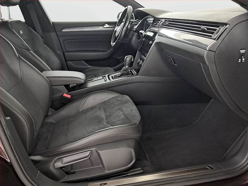 Volkswagen Arteon (2018) R-line 2.0 TDI - fotka 9 z 19