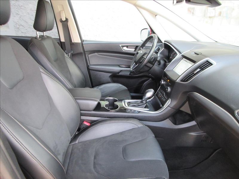 Ford Galaxy 2,0 TDCi, 154Kw, Titanium, Nav - fotka 13 z 32
