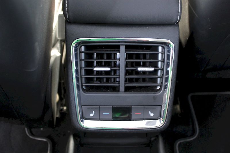 Škoda Enyaq (2022) 80 iV 220kW 4x4 RS - fotka 26 z 32