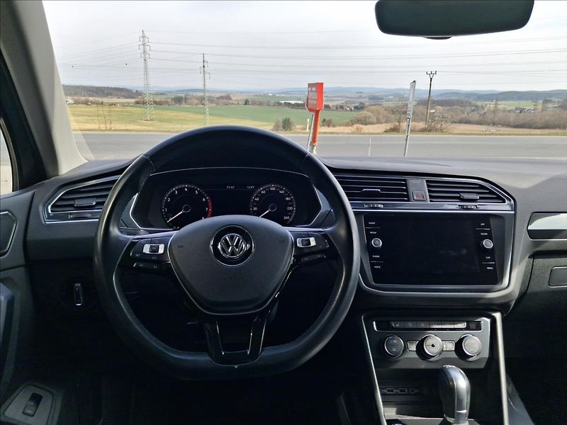 Volkswagen Tiguan 2,0 TSI DSG 4Motion Highline - fotka 5 z 20
