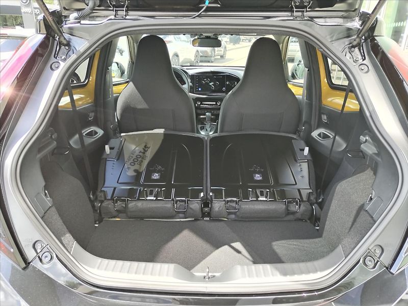 Toyota Aygo 1.5 HYBRID e-CVT  GR SPORT 116 - fotka 15 z 15