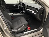 Volvo V60 D3 MOMENTUM AUT - náhled 23