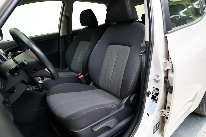 Kia Venga - fotka 11 z 24