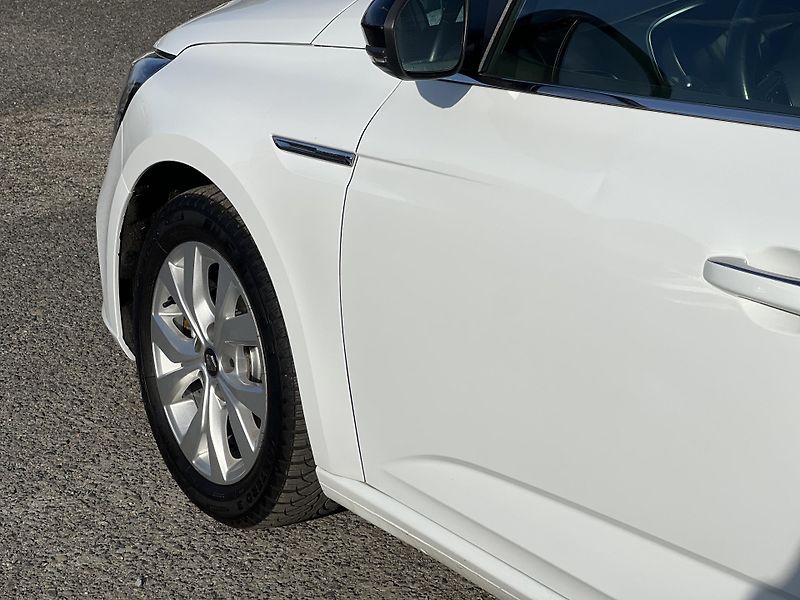 Renault Mégane 1.3TCe LIMITED ČR odp. DPH - fotka 40 z 43