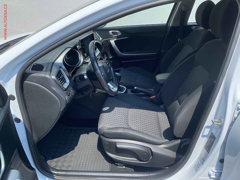 Kia Ceed (2022) 1.5 T-GDi SW, 1.maj,ČR, Spin - fotka 9 z 18
