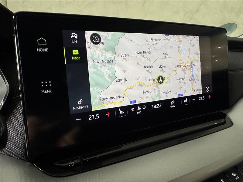 Škoda Octavia 2,0 TDi  DSG Tour Virtual LED - fotka 37 z 45