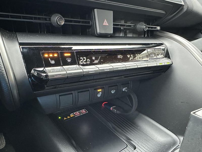 Toyota C-HR 1.8L HEV STYLE MY25 - fotka 14 z 18