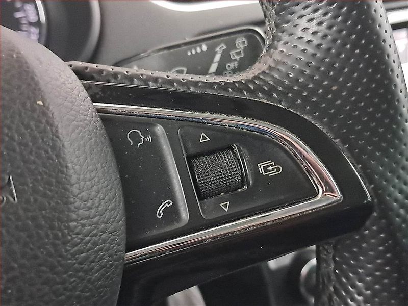 Škoda Octavia (2015) Elegance 2.0 TDI, 4X4 - fotka 17 z 19