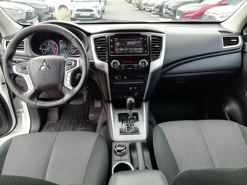 Mitsubishi L200 Intense 2.2 DI-D 4WD DC - fotka 7 z 21
