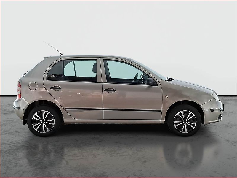 Škoda Fabia (2007) 1.2 12V, nová STK, servisované - fotka 6 z 13