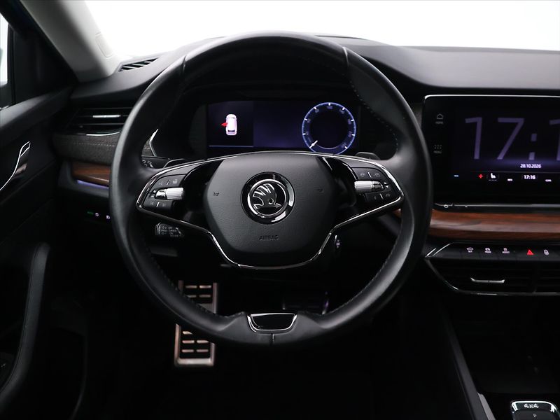 Škoda Octavia 2.0 110kW Scout DSG 4x4 DPH - fotka 15 z 33