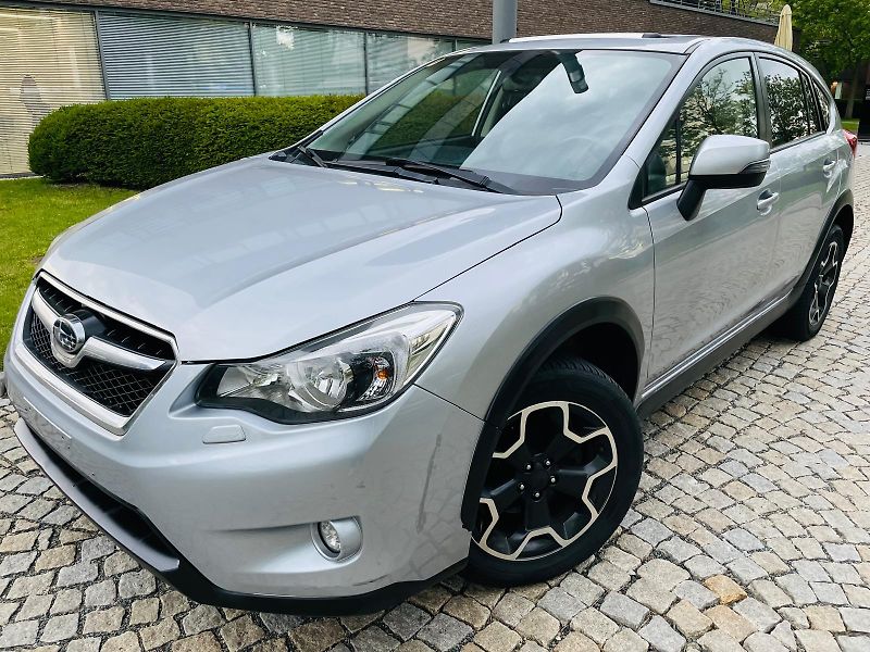 Subaru XV 2.0i 4x4 AUT VÝHŘEV SERVISKA - fotka 2 z 51
