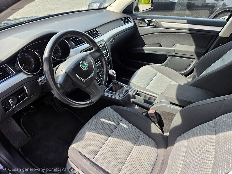Škoda Superb (2011) 2.0 TDI Serviska Rozvody - fotka 8 z 27