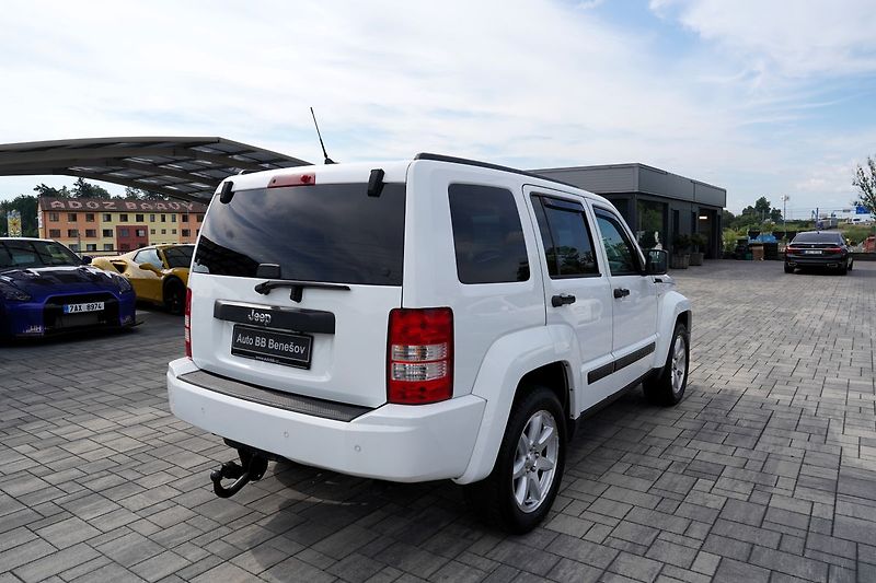 Jeep Cherokee 2.8 CRD L/automat/tažné/klima/ - fotka 6 z 37