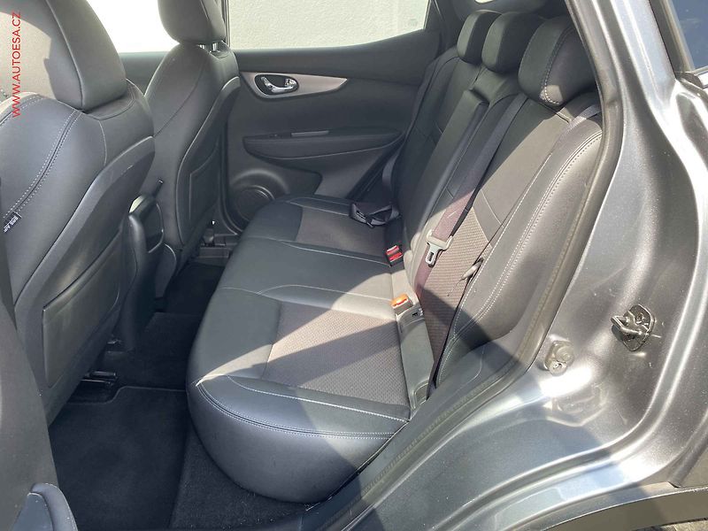 Nissan Qashqai (2019) 1.3DiG-T, N-Connecta, AT - fotka 10 z 18