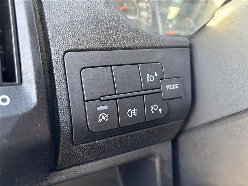 Peugeot Boxer 2,2 Bluehdi  103kW L2 DPH - fotka 20 z 29