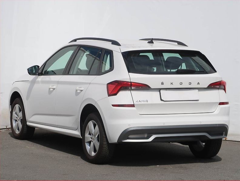 Škoda Kamiq (2023) Ambition 1.0 TSI, Serv.kniha - fotka 4 z 23