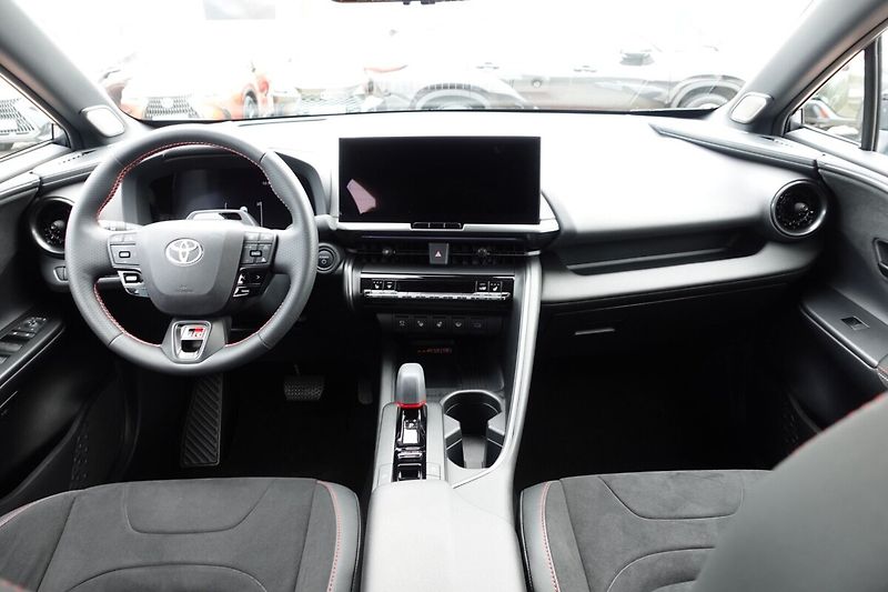Toyota C-HR 2.0 HEV (4x4) GR SPORT Premier - fotka 19 z 36