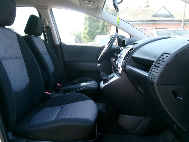 Mazda 5 (2007) 2,0D AC TEMP 7míst - fotka 27 z 28